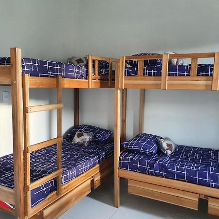 C&R Hostel Residencial Сальвадор Экстерьер фото