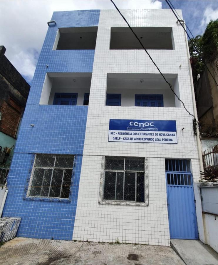 C&R Hostel Residencial Сальвадор Экстерьер фото