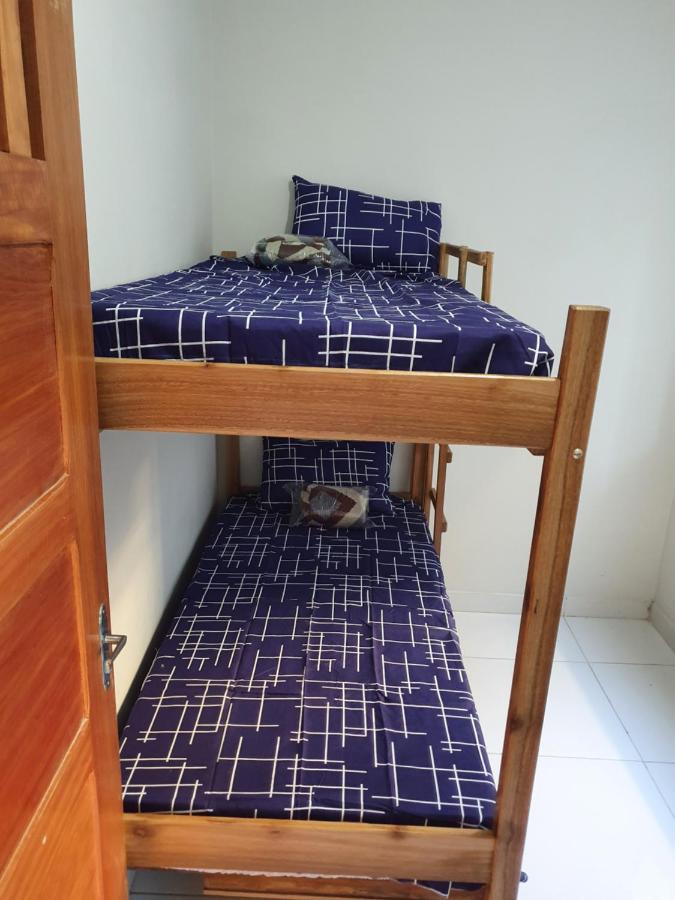 C&R Hostel Residencial Сальвадор Экстерьер фото