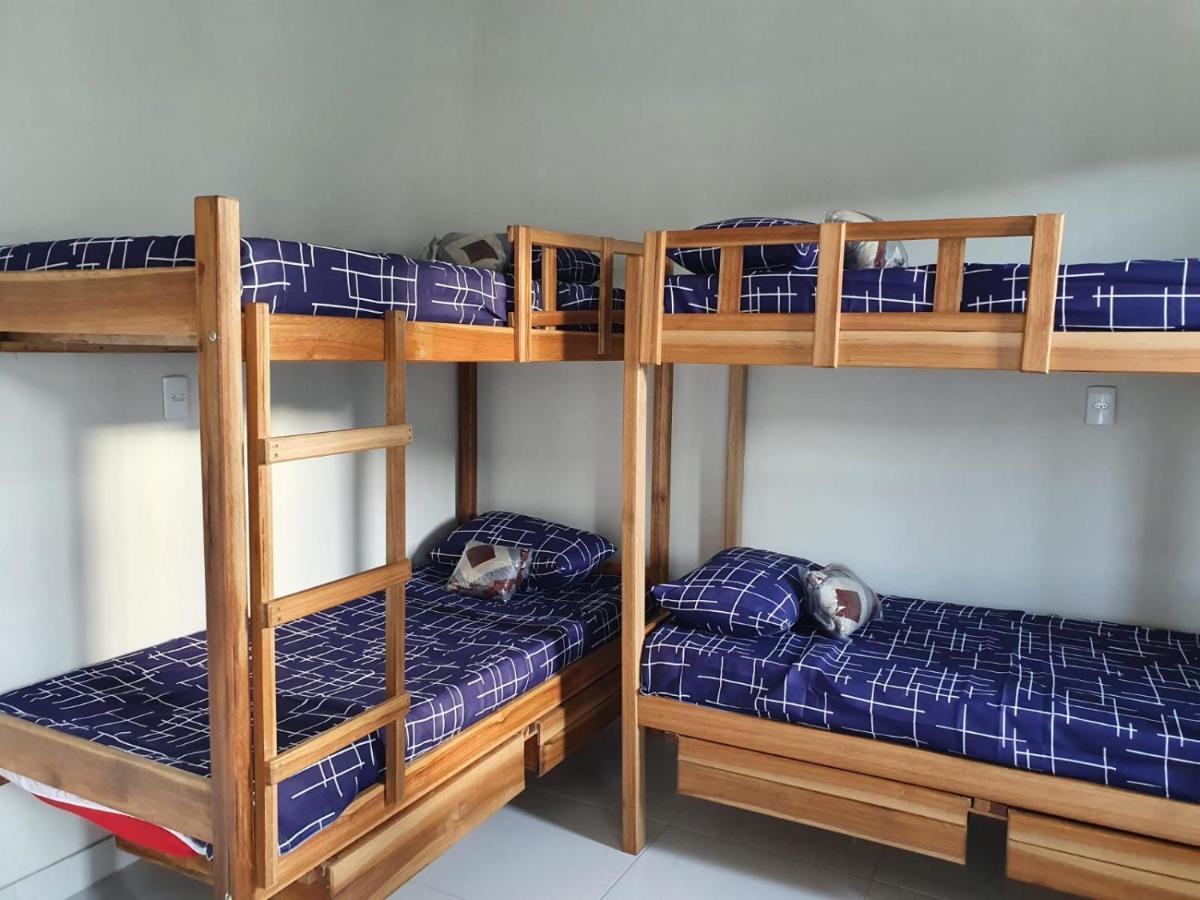 C&R Hostel Residencial Сальвадор Экстерьер фото