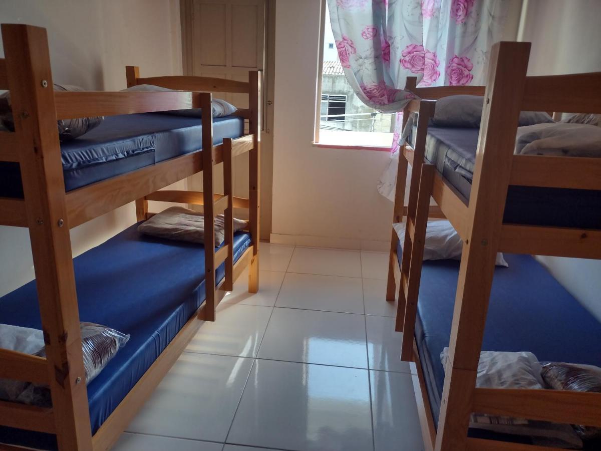 C&R Hostel Residencial Сальвадор Экстерьер фото